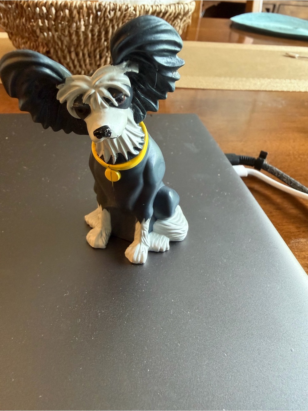 Burger King 2010 Collectible “Giuseppe” Dog Action Figure From “Marmaduke” Movie